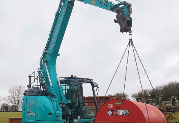 NVQ Excavator as a crane