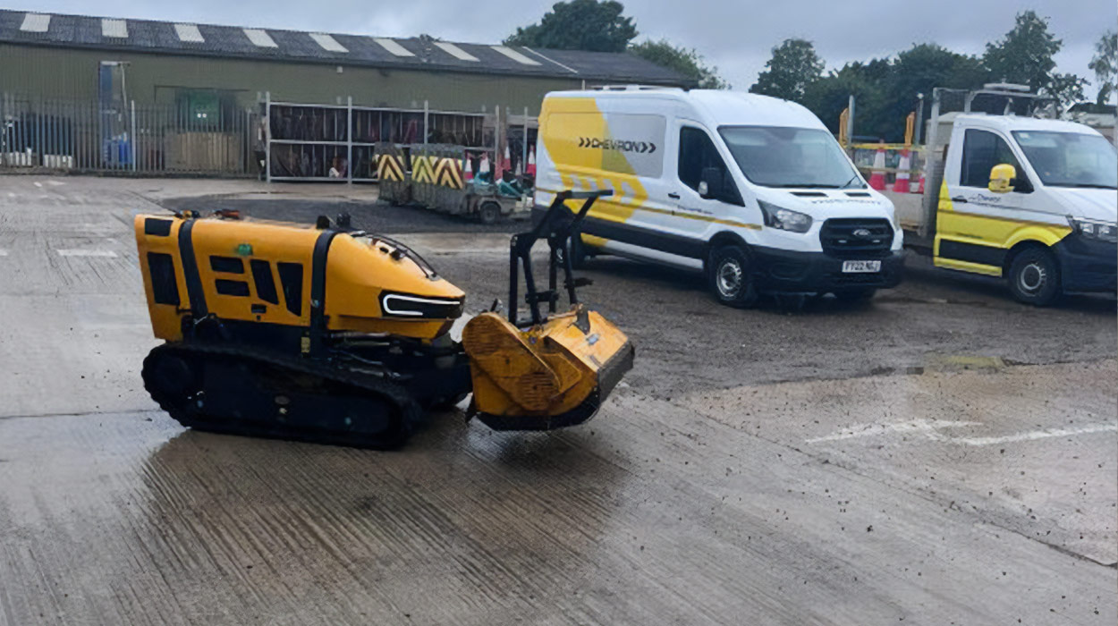 Leading-Edge Lantra Robotic Mower Training and Assessment in Witney, Oxfordshire