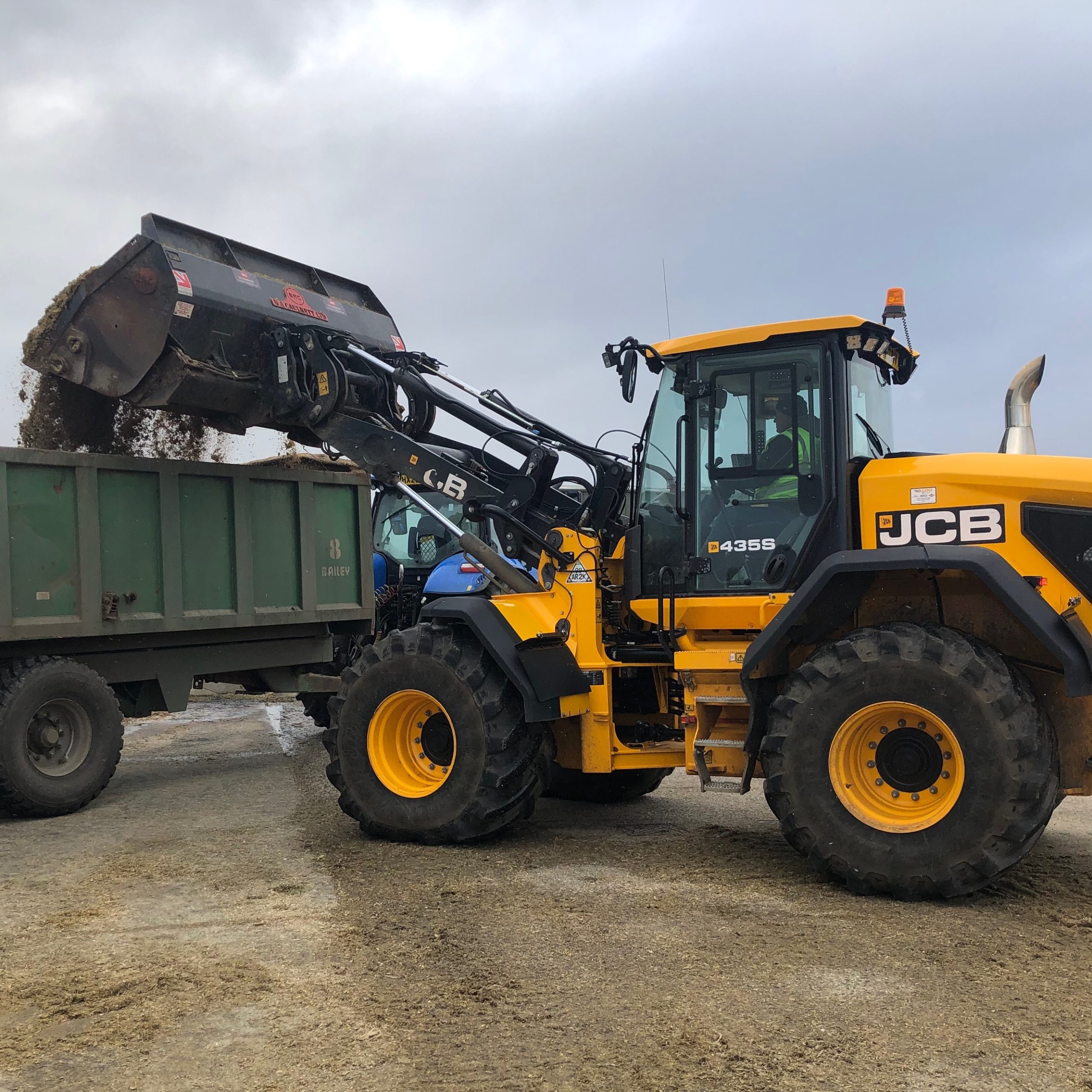 Loading Shovel Training for Farms and Agricultural Contracting Delivered by Tuppco Across the UK.