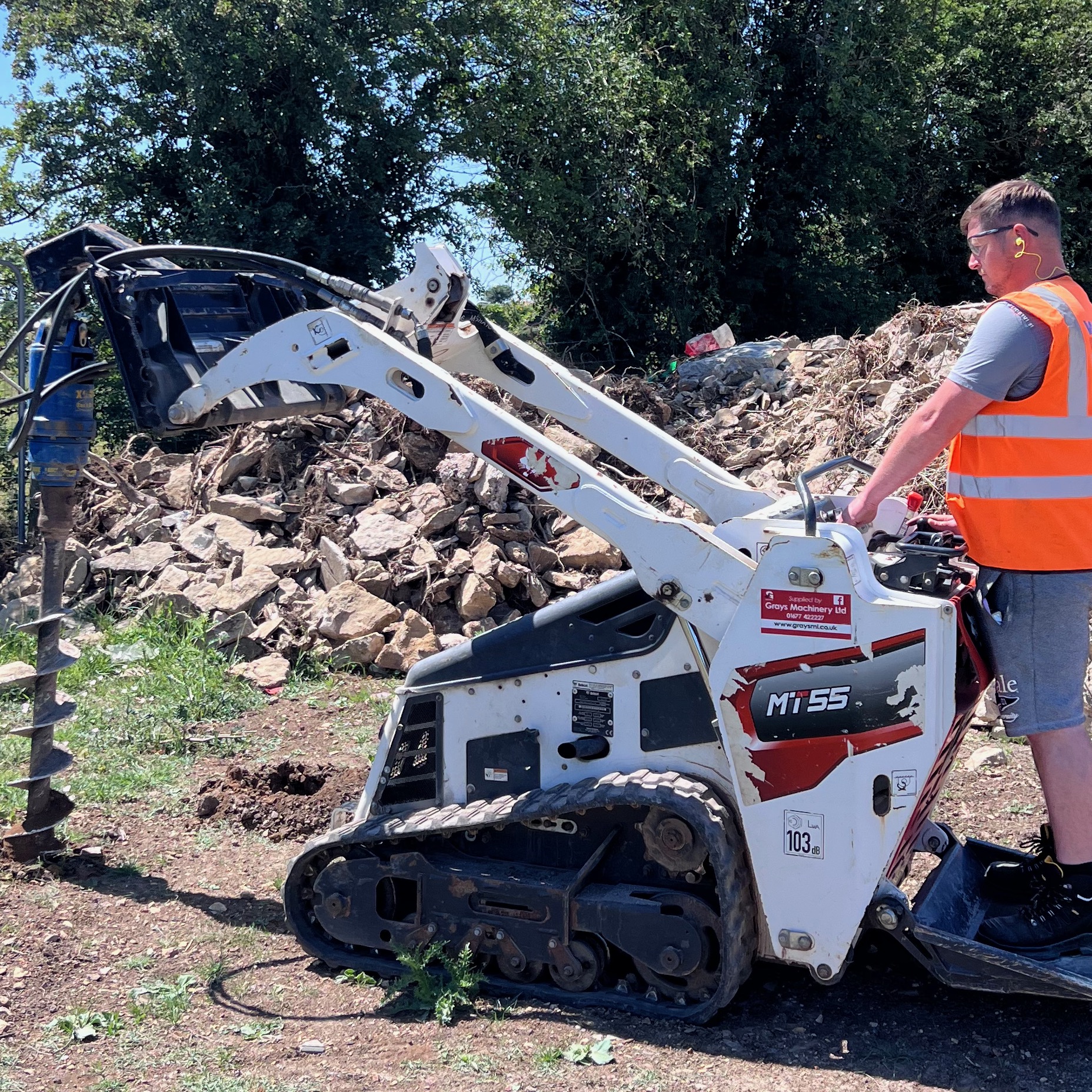 Tuppco Delivers NPORS Skid Steer Training at Wyatt and Sons Fencing Contractors Near Bath